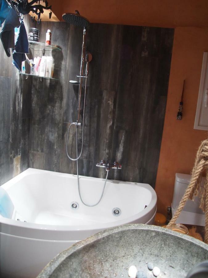 Style And Comfort 8 Min From Acropolis Museum By Yha Athena Bagian luar foto