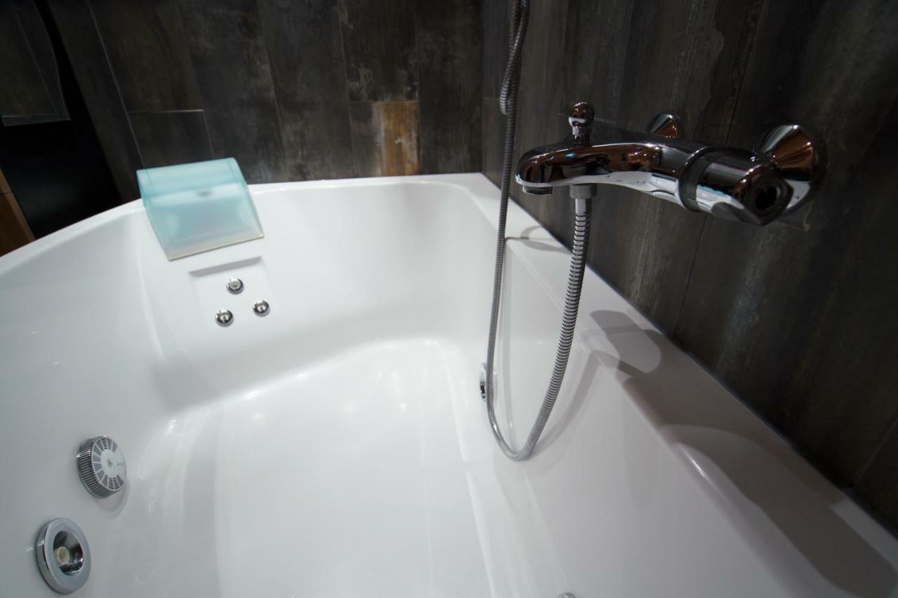 Style And Comfort 8 Min From Acropolis Museum By Yha Athena Bagian luar foto